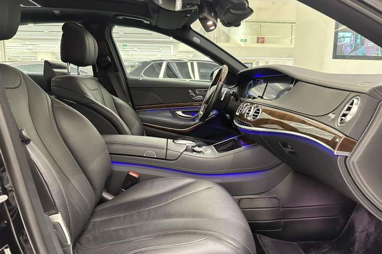 Used Mercedes-Benz S-Class 2016 S 320 L Luxury Model Interior 5