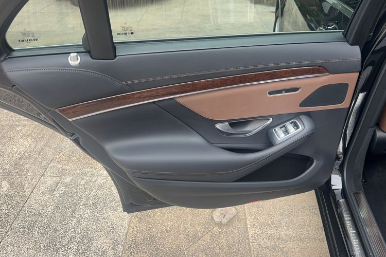 Used Mercedes-Benz S-Class 2016 S 320 L Luxury Model Interior 5
