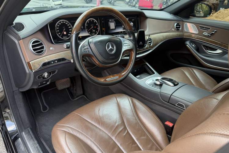 Used Mercedes-Benz S-Class 2016 S 320 L Luxury Model Interior 5