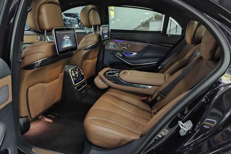 Used Mercedes-Benz S-Class 2016 S 400 L 4MATIC Interior 5