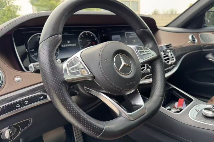 Used Mercedes-Benz S-Class 2016 S 400 L 4MATIC Interior 5