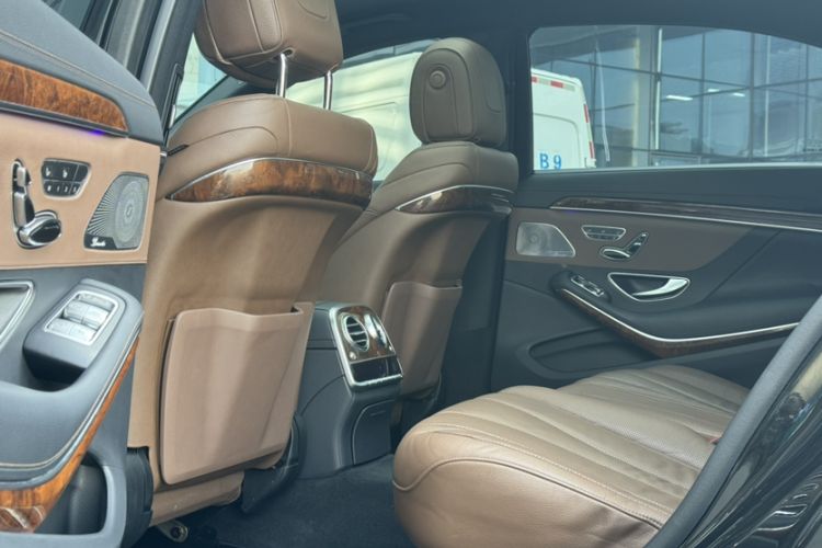 Used Mercedes-Benz S-Class 2016 S 400 L Interior 5