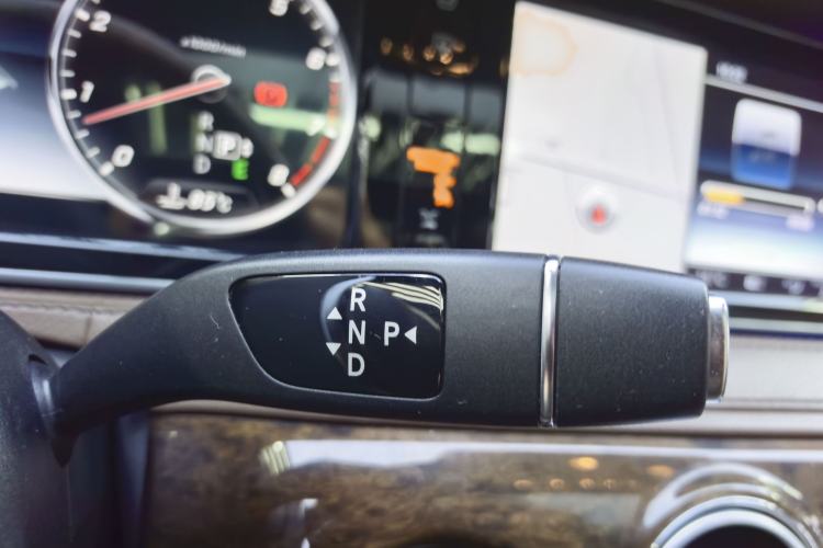 Used Mercedes-Benz S-Class 2016 S 320 L Business Model Interior 6