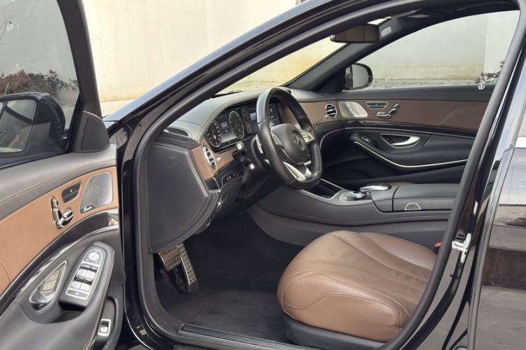 Used Mercedes-Benz S-Class 2016 S 400 L 4MATIC Interior 7