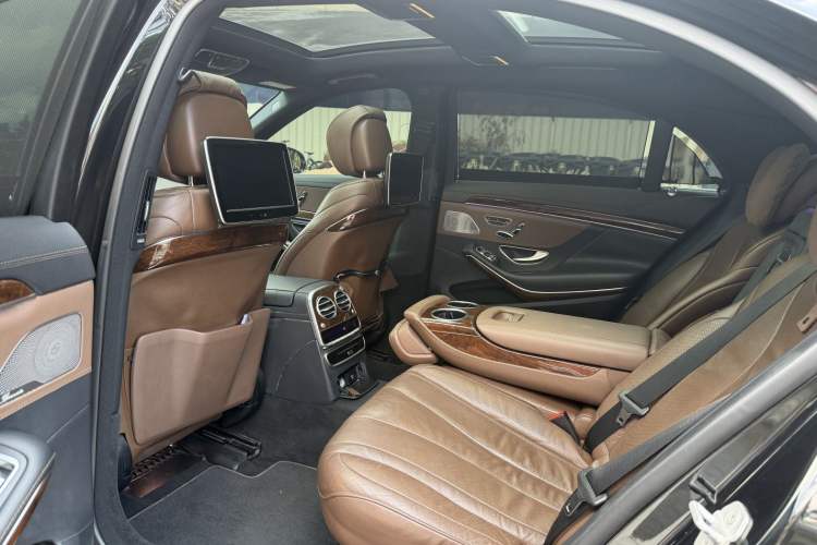 Used Mercedes-Benz S-Class 2016 S 320 L Luxury Model Interior 7