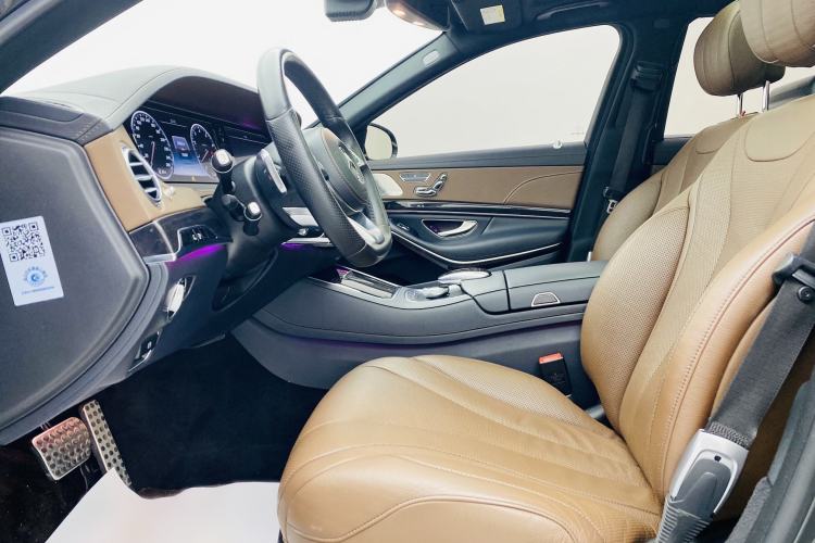 Used Mercedes-Benz S-Class 2016 S 400 L 4MATIC Interior 8