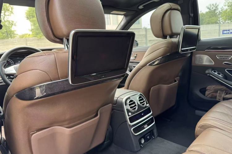 Used Mercedes-Benz S-Class 2016 S 400 L 4MATIC Interior 8