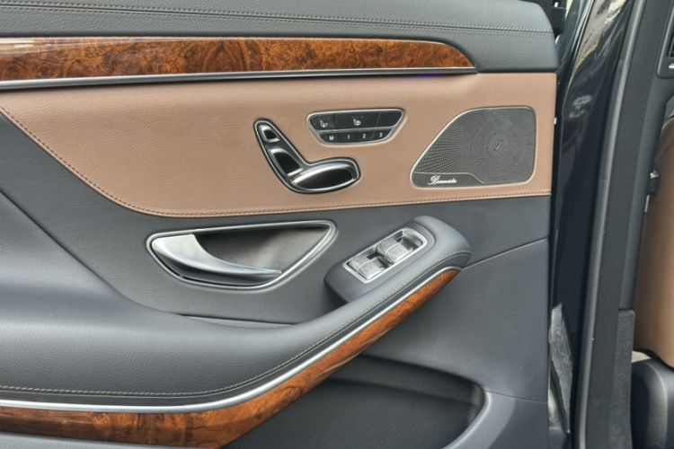 Used Mercedes-Benz S-Class 2016 S 400 L Interior 8