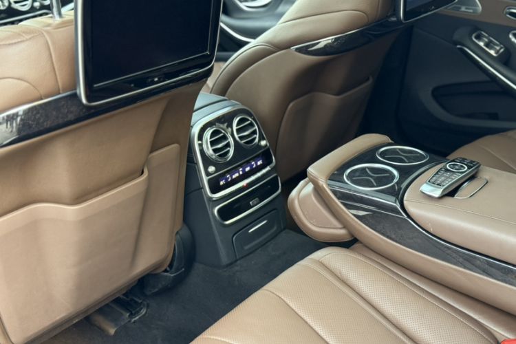 Used Mercedes-Benz S-Class 2016 S 400 L 4MATIC Interior 9