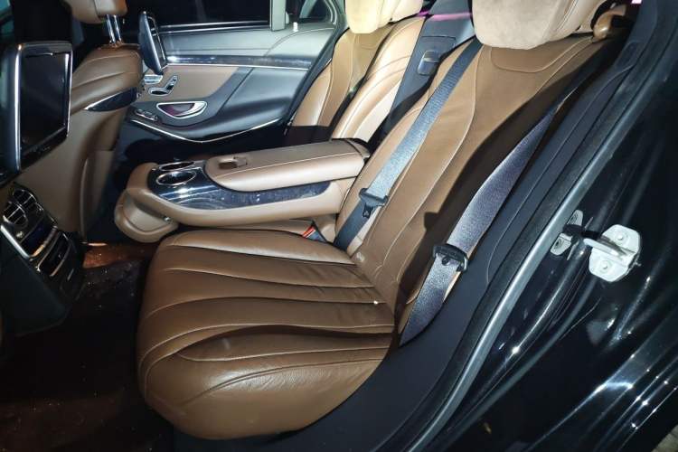 Used Mercedes-Benz S-Class 2016 S 400 L 4MATIC Left Rear Seat
