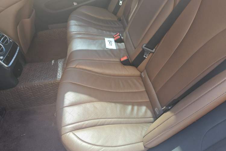 Used Mercedes-Benz S-Class 2016 S 320 L Luxury Model Left Rear Seat