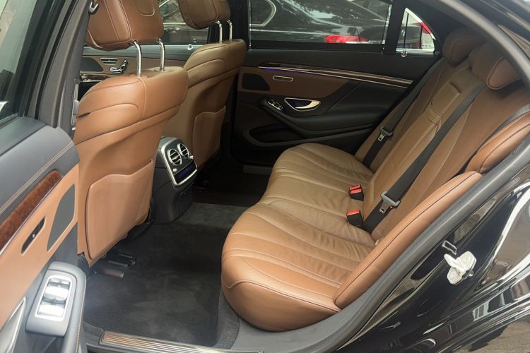 Used Mercedes-Benz S-Class 2016 S 320 L Luxury Model Left Rear Seat