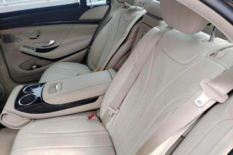 Used Mercedes-Benz S-Class 2016 S 400 L 4MATIC Left Rear Seat