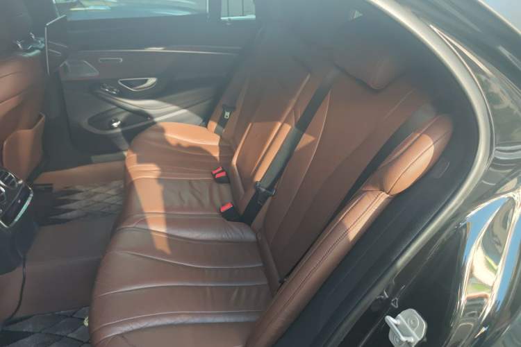 Used Mercedes-Benz S-Class 2016 S 320 L Business Model Left Rear Seat
