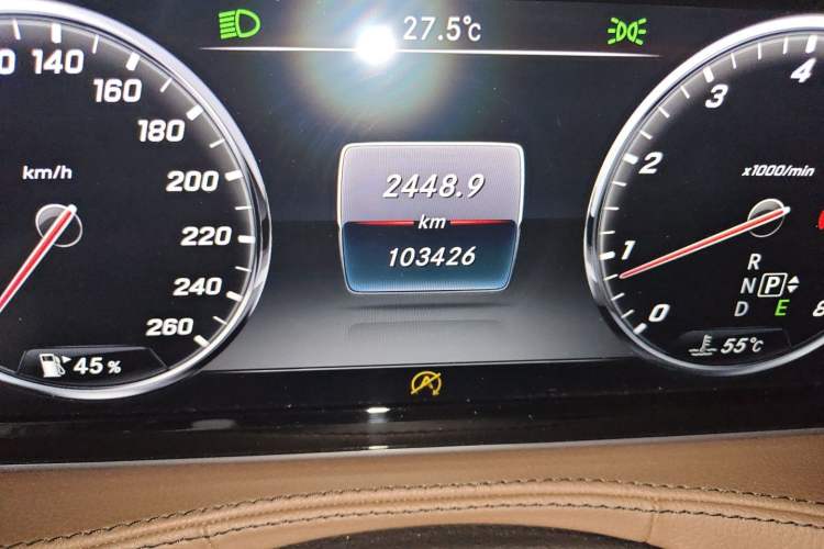 Used Mercedes-Benz S-Class 2016 S 320 L Luxury Model Odometer Close Up
