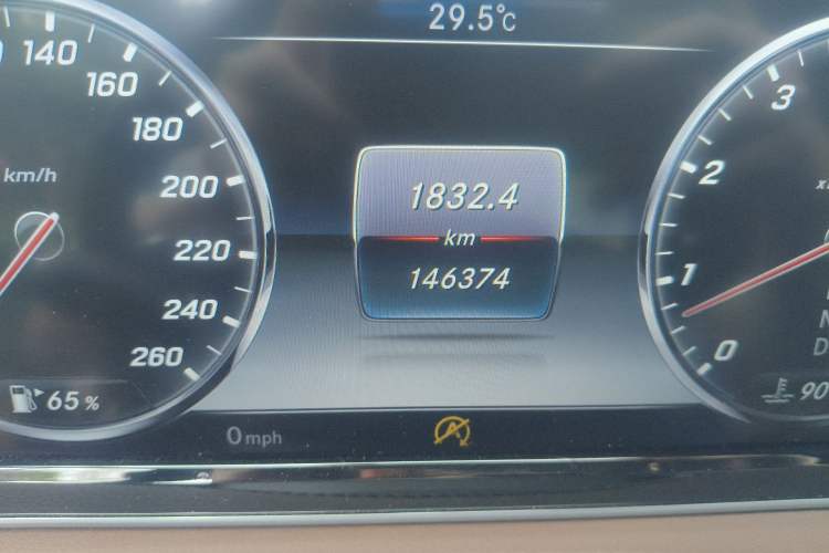 Used Mercedes-Benz S-Class 2016 S 400 L 4MATIC Odometer Close Up