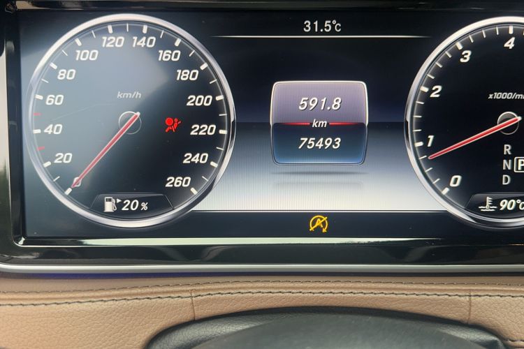 Used Mercedes-Benz S-Class 2016 S 320 L Luxury Model Odometer Close Up