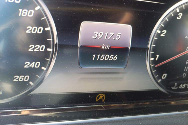 Used Mercedes-Benz S-Class 2016 S 320 L Luxury Model Odometer Close Up