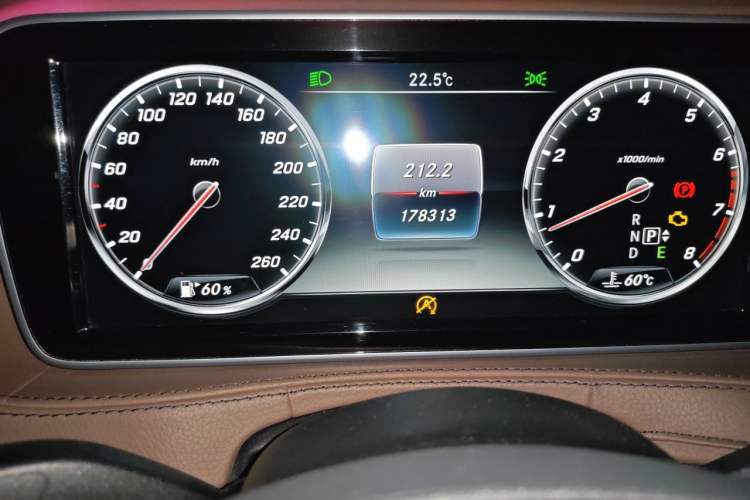 Used Mercedes-Benz S-Class 2016 S 320 L Luxury Model Odometer Close Up