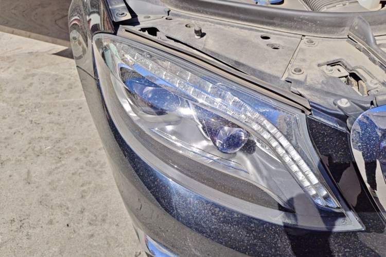 Used Mercedes-Benz S-Class 2016 S 320 L Business Model Right Front Headlight