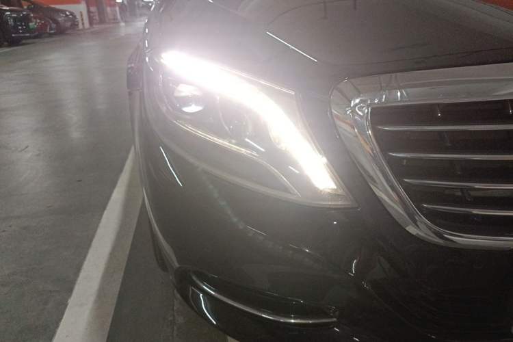 Used Mercedes-Benz S-Class 2016 S 320 L Luxury Model Right Front Headlight