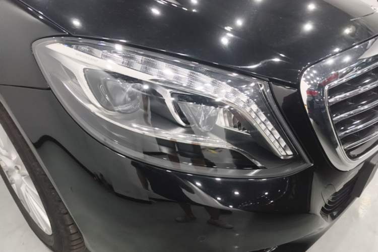 Used Mercedes-Benz S-Class 2016 S 320 L Luxury Model Right Front Headlight