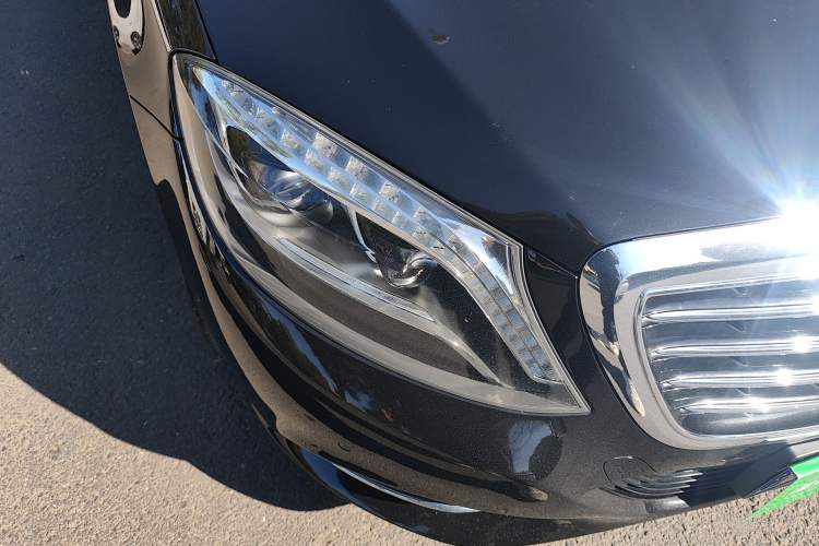 Used Mercedes-Benz S-Class 2016 S 320 L Business Model Right Front Headlight