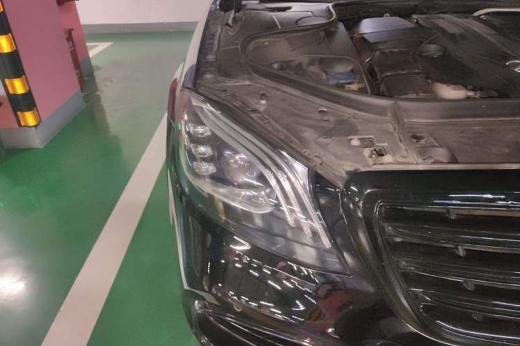 Used Mercedes-Benz S-Class 2016 S 320 L Business Model Right Front Headlight