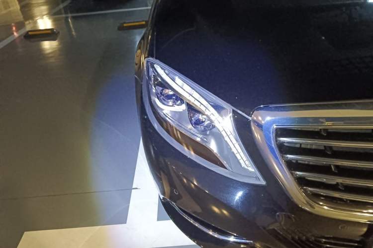 Used Mercedes-Benz S-Class 2016 S 400 L Right Front Headlight