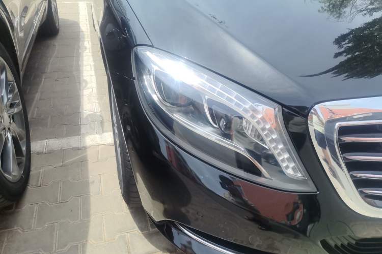 Used Mercedes-Benz S-Class 2016 S 320 L Luxury Model Right Front Headlight