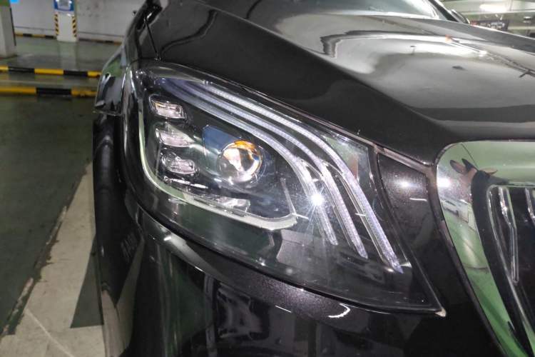 Used Mercedes-Benz S-Class 2016 S 320 L Luxury Model Right Front Headlight