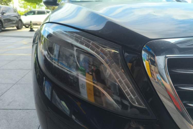 Used Mercedes-Benz S-Class 2016 S 320 L Business Model Right Front Headlight