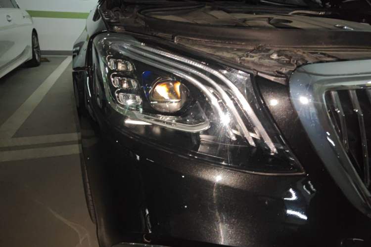 Used Mercedes-Benz S-Class 2016 S 400 L Right Front Headlight