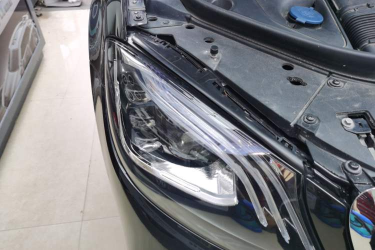 Used Mercedes-Benz S-Class 2016 S 400 L Right Front Headlight