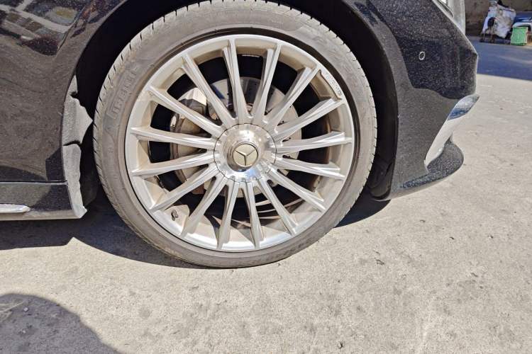 Used Mercedes-Benz S-Class 2016 S 320 L Business Model Right Front Wheel Hub