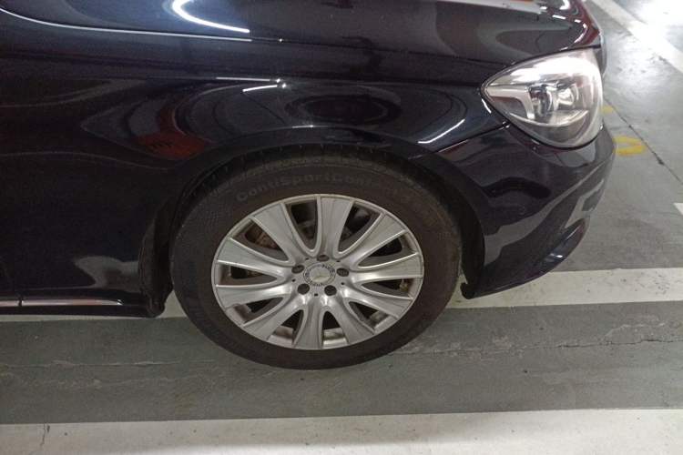 Used Mercedes-Benz S-Class 2016 S 320 L Luxury Model Right Front Wheel Hub