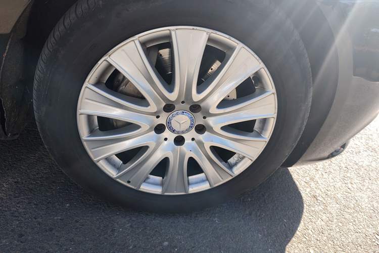 Used Mercedes-Benz S-Class 2016 S 320 L Business Model Right Front Wheel Hub