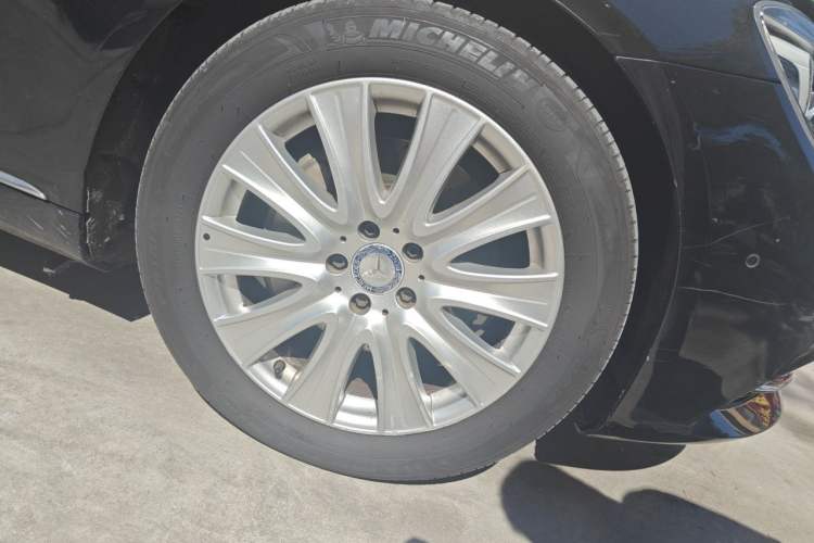 Used Mercedes-Benz S-Class 2016 S 320 L Luxury Model Right Front Wheel Hub