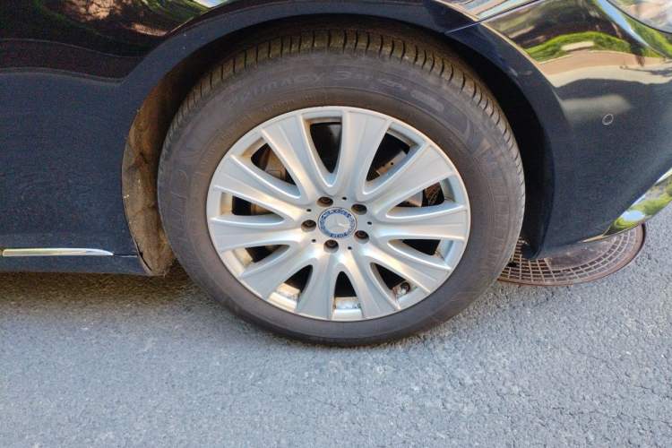 Used Mercedes-Benz S-Class 2016 S 320 L Business Model Right Front Wheel Hub