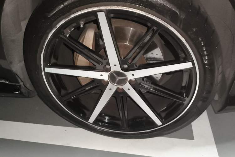 Used Mercedes-Benz S-Class 2016 S 320 L Business Model Right Front Wheel Hub
