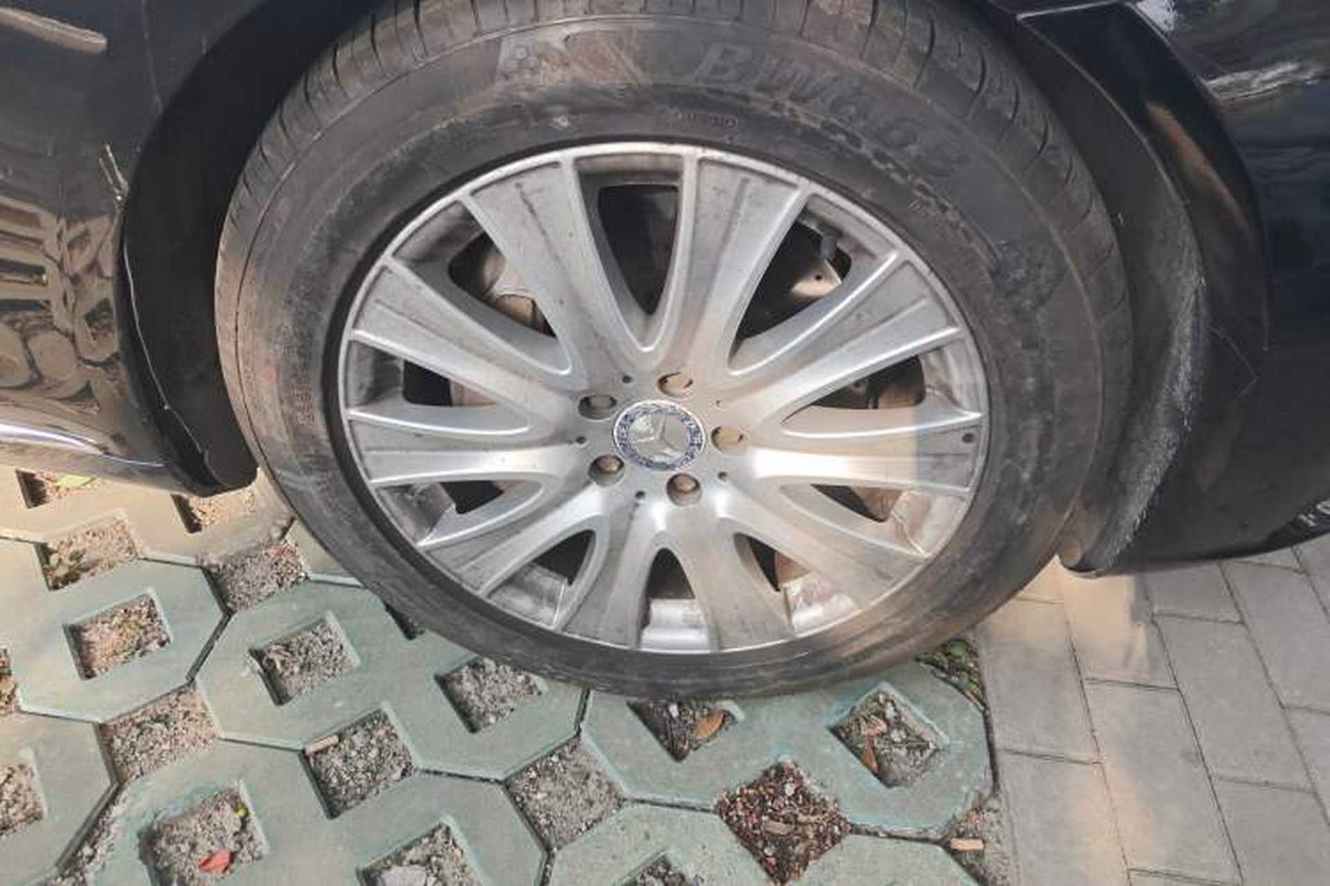 Used Mercedes-Benz S-Class 2016 S 320 L Business Model Right Front Wheel Hub