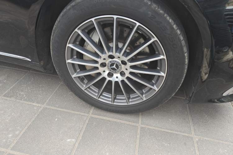 Used Mercedes-Benz S-Class 2016 S 320 L Business Model Right Front Wheel Hub