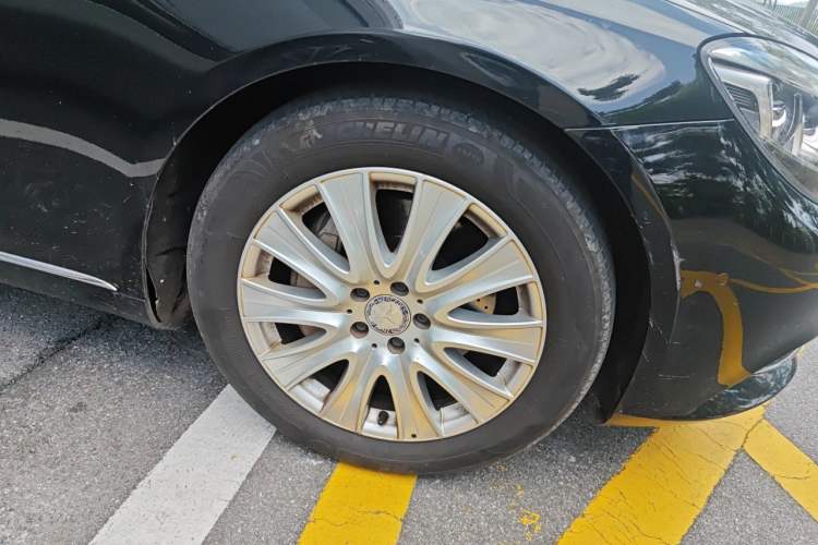Used Mercedes-Benz S-Class 2016 S 320 L Business Model Right Front Wheel Hub