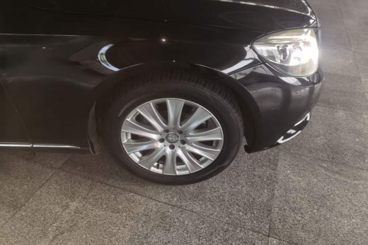 Used Mercedes-Benz S-Class 2016 S 320 L Business Model Right Front Wheel Hub