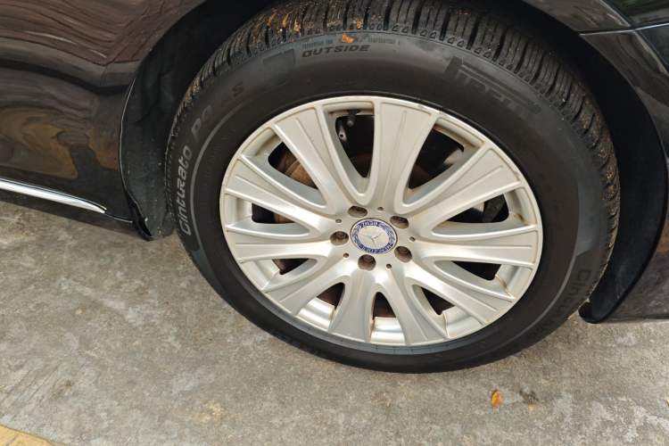 Used Mercedes-Benz S-Class 2016 S 320 L Business Model Right Front Wheel Hub