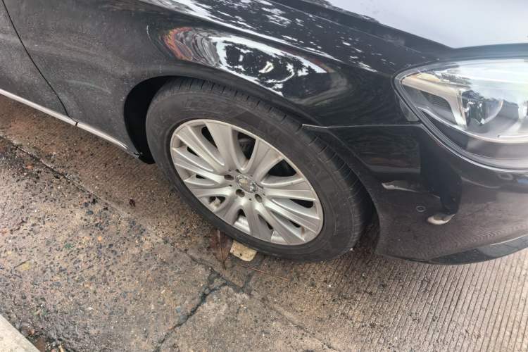 Used Mercedes-Benz S-Class 2016 S 320 L Business Model Right Front Wheel Hub