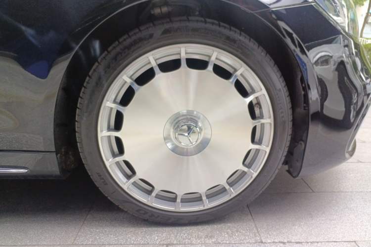 Used Mercedes-Benz S-Class 2016 S 320 L Business Model Right Front Wheel Hub