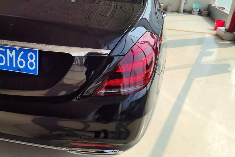 Used Mercedes-Benz S-Class 2016 S 320 L Business Model Right Rear Taillight