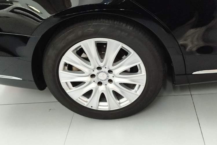 Used Mercedes-Benz S-Class 2016 S 320 L Luxury Model Right Rear Wheel Hub