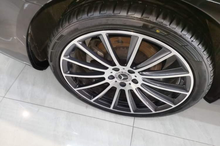 Used Mercedes-Benz S-Class 2016 S 320 L Business Model Right Rear Wheel Hub